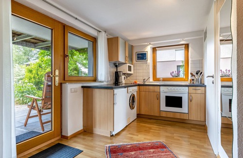 Tuebingen Apartment | "Charming Holiday Apartment" with Private Terrace and Wi-Fi