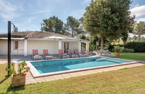 Crestatx House | Charming Holiday Home “Vaumera” with Mountain View