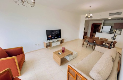 Dubai Apartment | Charming Holiday Home Near Dubai's Global Village - Your Perfect Getaway!