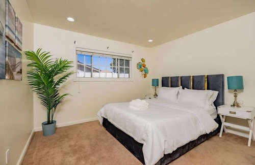 Glendora House | Charming Home: Cozy Retreat Near Top Attractions