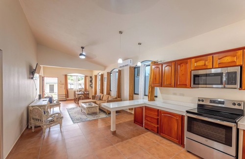 Esterillos Oeste House | Charming Home in Gated Community with Private pool