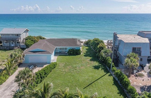 Melbourne Beach House | Charming Home directly on Private Beach