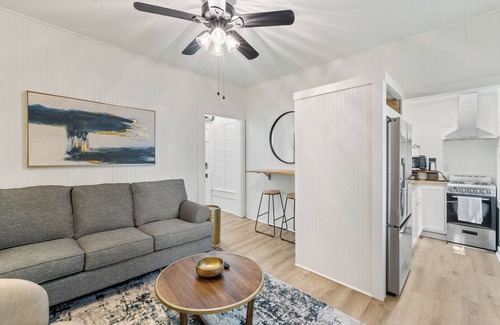 Washington Square House | Charming Home— Free parking in Mobile; Mardi Gras