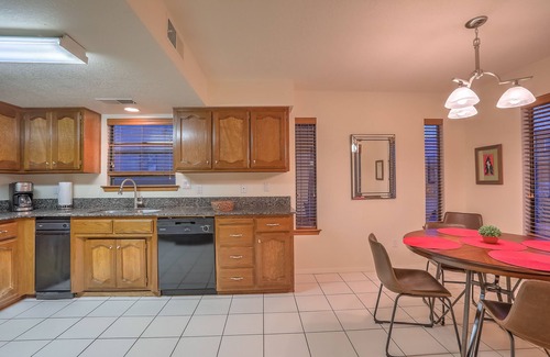 S Y Jackson House | Charming home in the Albuquerque foothills