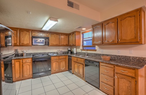 S Y Jackson House | Charming home in the Albuquerque foothills