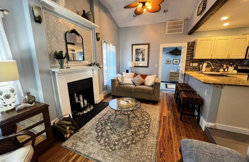 New Port Richey House | Charming home located in Historic New Port Richey. Tampa Bay Florida