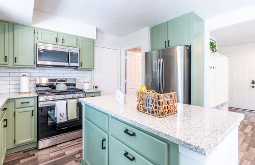 Lawrenceville House | Charming Home-Lawrenceville
