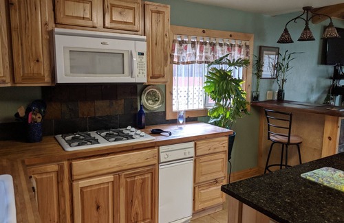 Calpine House | Charming Home near skiing, hiking, biking, ATVing , Lakes and Forest BEAUTIFUL!