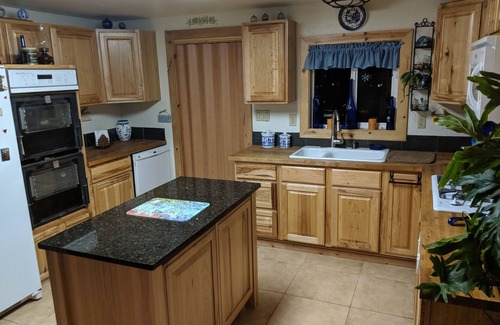Calpine House | Charming Home near skiing, hiking, biking, ATVing , Lakes and Forest BEAUTIFUL!