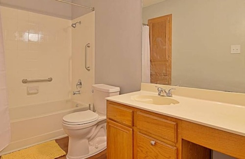 Heritage House | Charming Home Near Lackland & SeaWorld 2mi