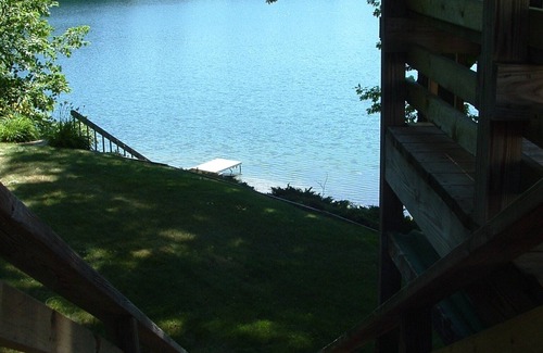 Lake Ann House | Charming home on Bryan lake, a no wake lake,w grass/sand beach and fishing