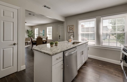 Oak Cliff House | Charming Home Perfect for Business /Leisure Travel View calendar