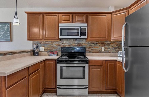 Rapid City House | Charming Home-Pet-Friendly-LG Fenced Backyard