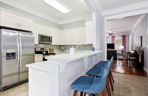 Dixon Park House | Charming Home | Victorian District
