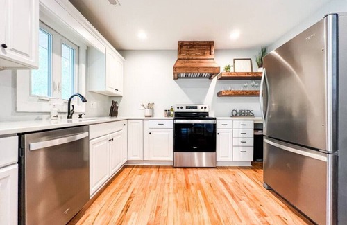 Wilmington House | Charming Home w/King Beds, Fire Pit+Table Tennis