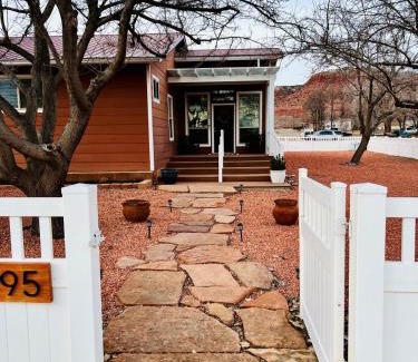 Kanab House | Charming home walking distance from downtown Kanab, w/King Suite