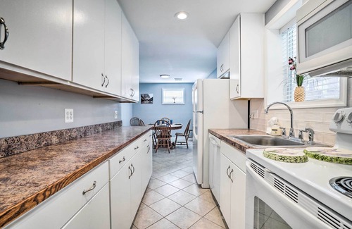 Kabletown House | Charming Home with Yard Near Shenandoah River!