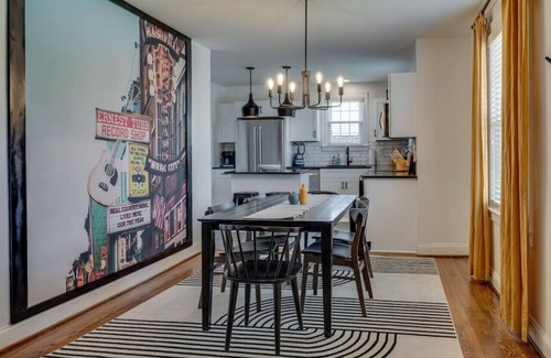 Hillsboro Village House | Charming Home with 4 Bedroom, 6 Beds in Hillsboro Village
