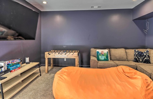 Hardwick Cottage | Charming Home with Fire Pit on Lake Sinclair!