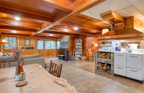 Marmot House | Charming Home with Free WiFi, Washer/Dryer, Wood Fireplace, and Furnished Deck