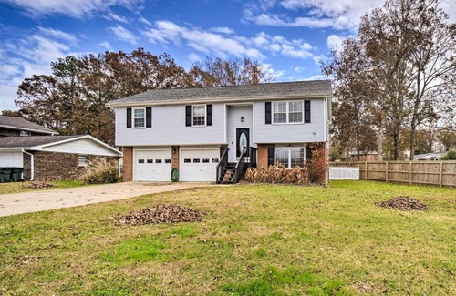 Fort Oglethorpe House | Charming Home with Pool Less Than 10 Mi to Chattanooga!