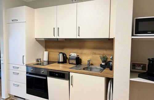 Weyhausen Apartment | Charming Homes - Studio 16