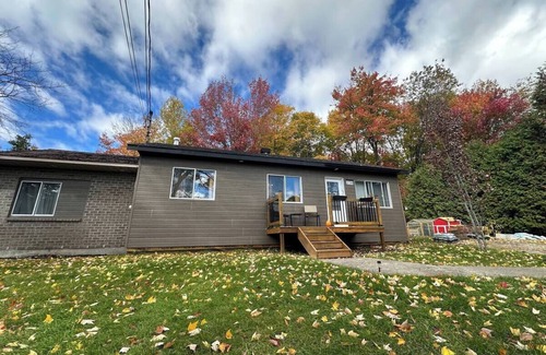 Sainte-Sophie House | Charming house 45 min north of Montreal, near the ski mountains