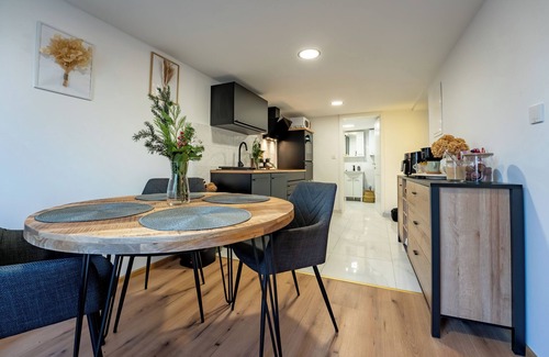 Kapela House | Charming house in beautiful Stanići with fitness room, WiFi, AC