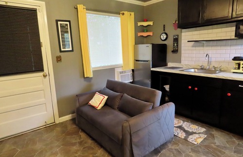 Glenwood House | Charming house in Glenwood with WiFi and AC