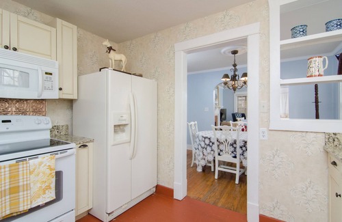 Franklin Cottage | Charming house in historic Franklin neighborhood just 1 mile from Main St.