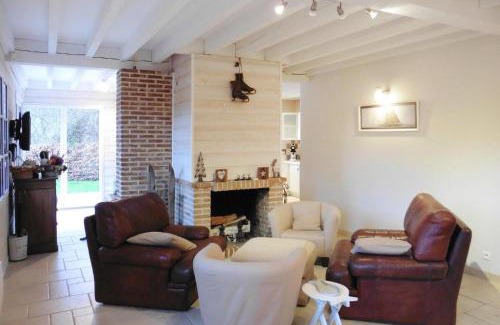 Saint-Martin-aux-Buneaux House | Charming House in Normandy near White Coast