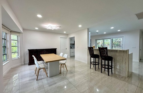 Naples House | Charming house in peaceful Naples surrounded by nature and close to the beach