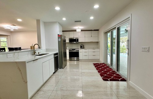 Naples House | Charming house in peaceful Naples surrounded by nature and close to the beach