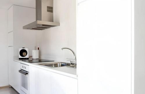 Riba de Mouro House | Charming house in Riba de Mouro with terrace and parking