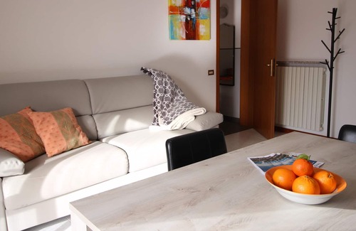 Barzana Apartment | Charming house in the historic center (016021-CNI-00002)