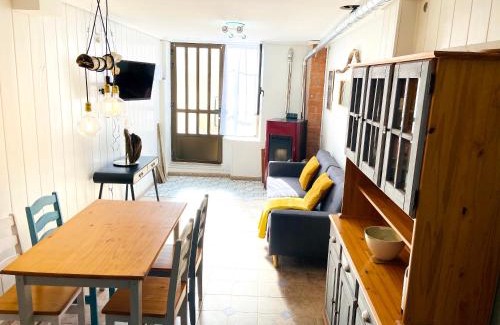 Viguera House | Charming House in Viguera with Mountain View