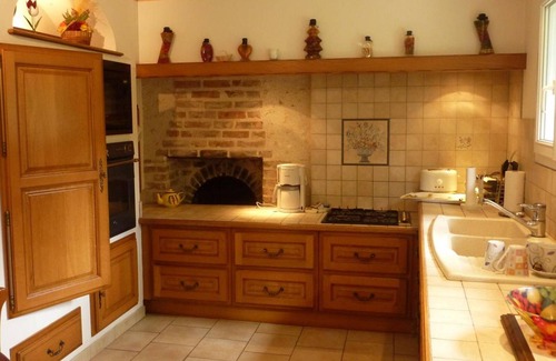 Cheverny Cottage | Charming House Near Cheverny Castle with Garden, BBQ, WiFi, Pet-Friendly, Sleeps 6