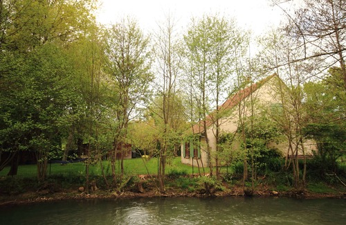 Trigueres House | Charming house on the banks of the OUANNE