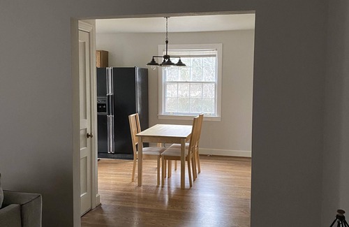 West Meade House | Charming house on Hwy 100