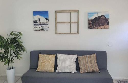 Tempe House | Charming House Pool Near Kiwanis Park Freeways