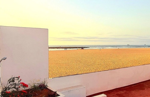 Mohammedia Cottage | Charming house right on the water! Facing the sea!