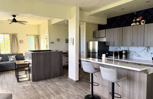 Barranquitas House | Charming house, stunning views in brilliant Barranquitas with AC, WiFi, Parking