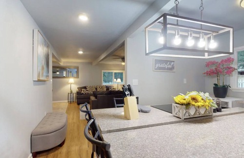 Grass Valley House | Charming House w/ Wi-Fi + Self Check-in