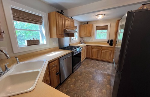 South Haven House | Charming House walking distance to downtown, close to beach and more!