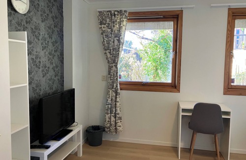 Kvernevick House | Charming house with garden , 8 person