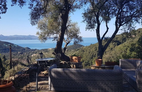 Farinole House | Charming house with sea view, swimming pool and 10 minutes walk from the beach.