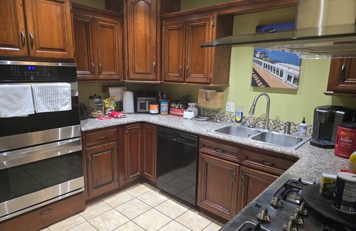 Lea Manor House | Charming house with easy access to the highway and shopping. Quiet neighborhood
