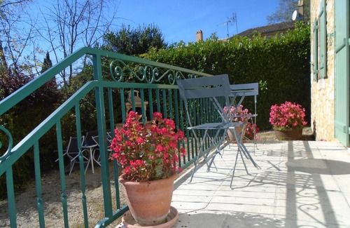 Monpazier Cottage | Charming house with WiFi, private parking, garden, and ping-pong in Monpazier