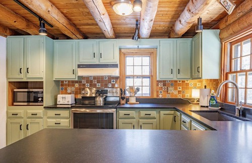 Stone Ridge Apartment | Charming Hygge Catskills Cabin