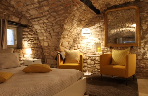 Bonnieux House | Charming independent bedroom/Charming independent bedroom/Bonnieux Luberon